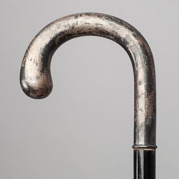 PROMENADKÄPPAR, 2 st, silverhandtag, Koivula, Viborg 1924, Kultakeskus Tavastehus 1944.