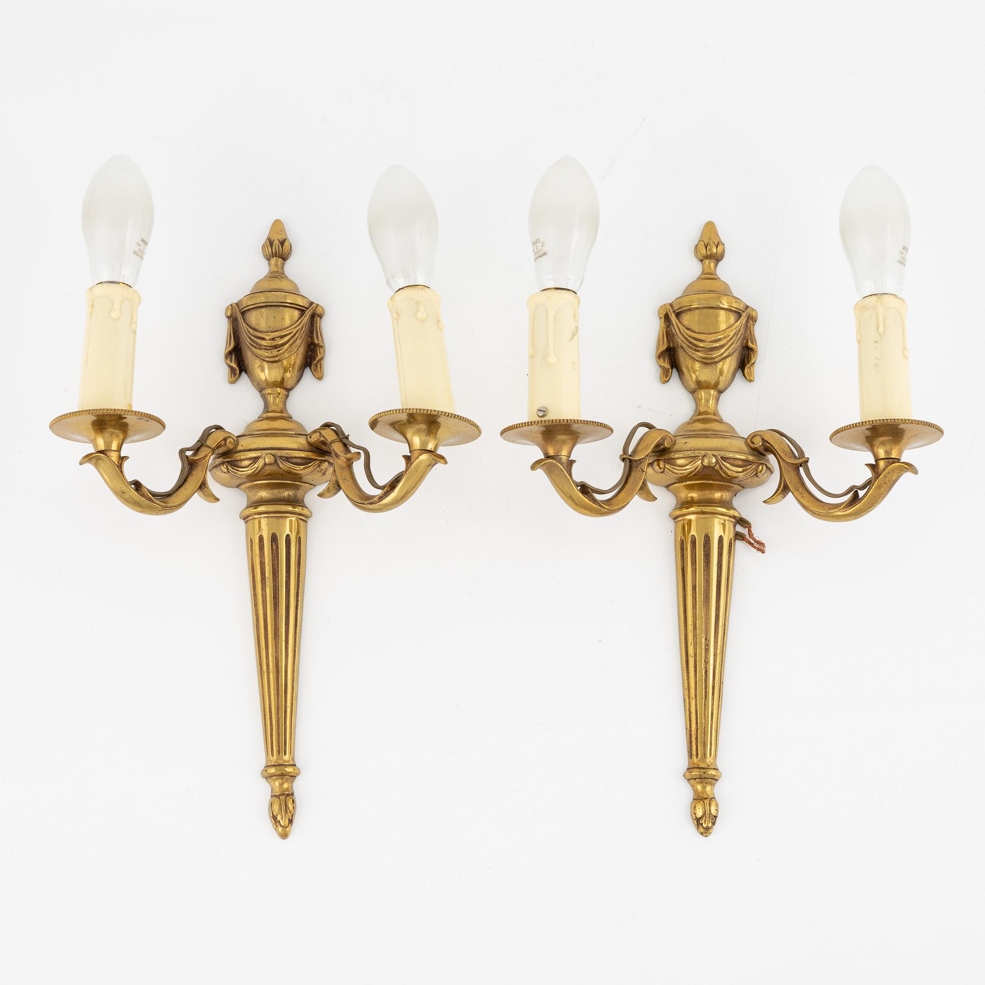 A pair of brass wall sconces, 20th Century.