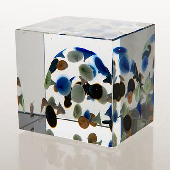 OIVA TOIKKA, An annual glass cube, signed Oiva Toikka Nuutajärvi 2005 and numbered 351/2000.