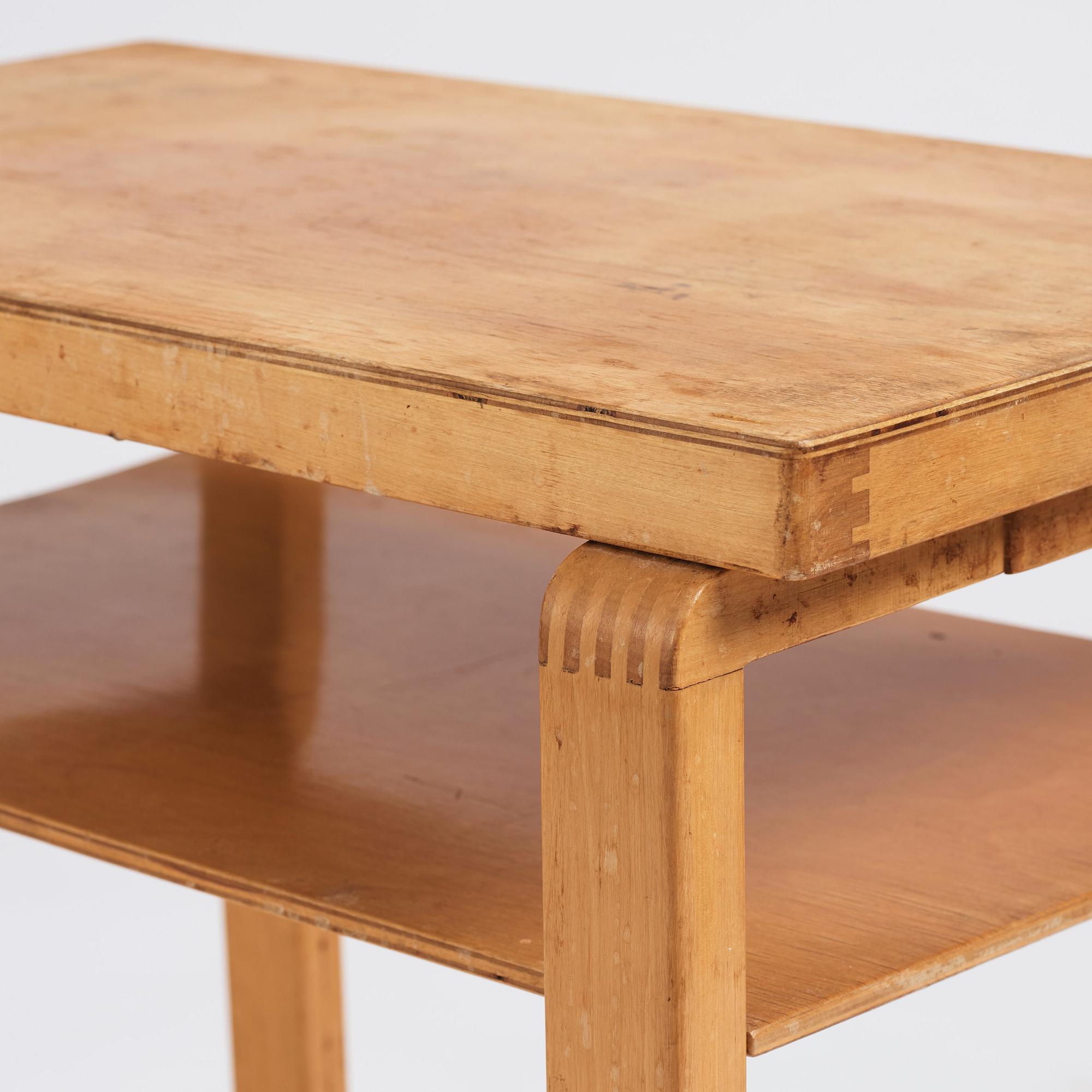 Alvar Aalto, a table, model "A 86", O.Y. Huonekalu- ja Rakennustyötehdas A.B., Finland 1940's.