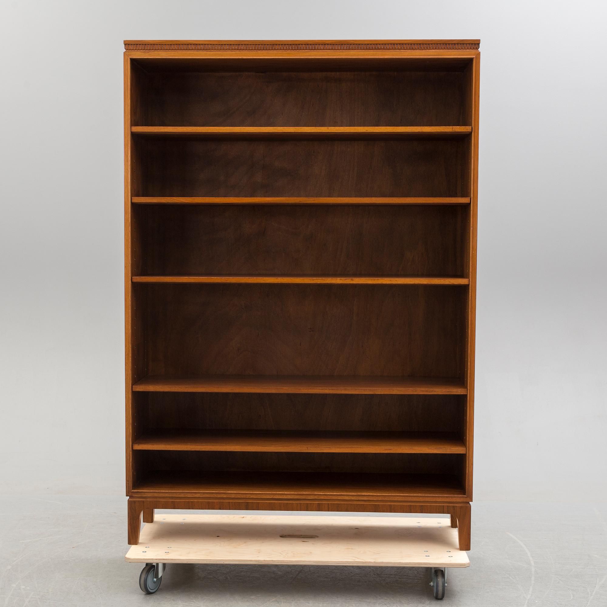 BOKHYLLA, 1900-talets mitt.