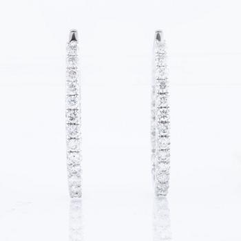 A pair of ca 1.90 cts brilliant cut diamond earrings.