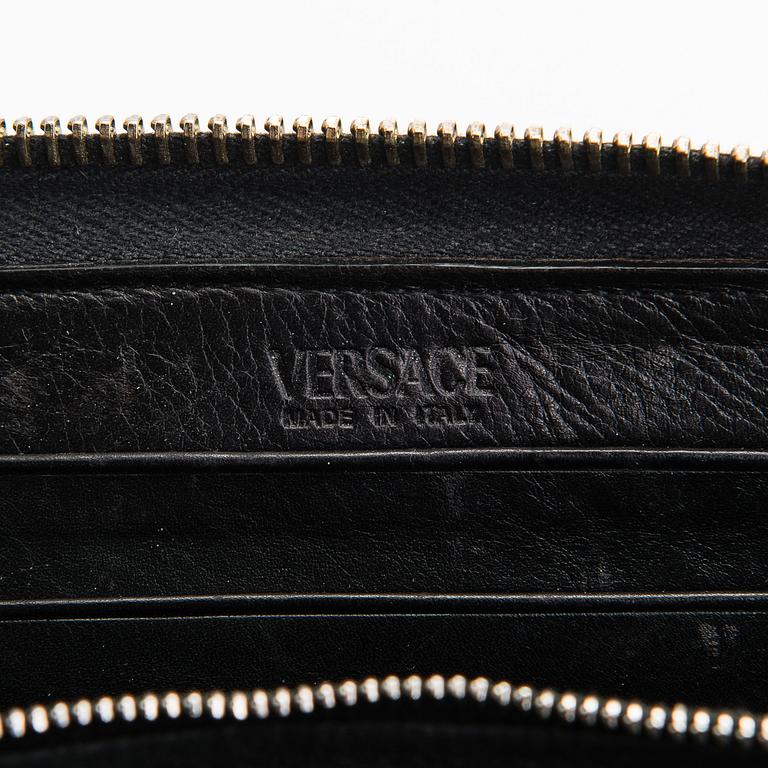 Versace, väska och plånbok, "Madonna". År 2007.
