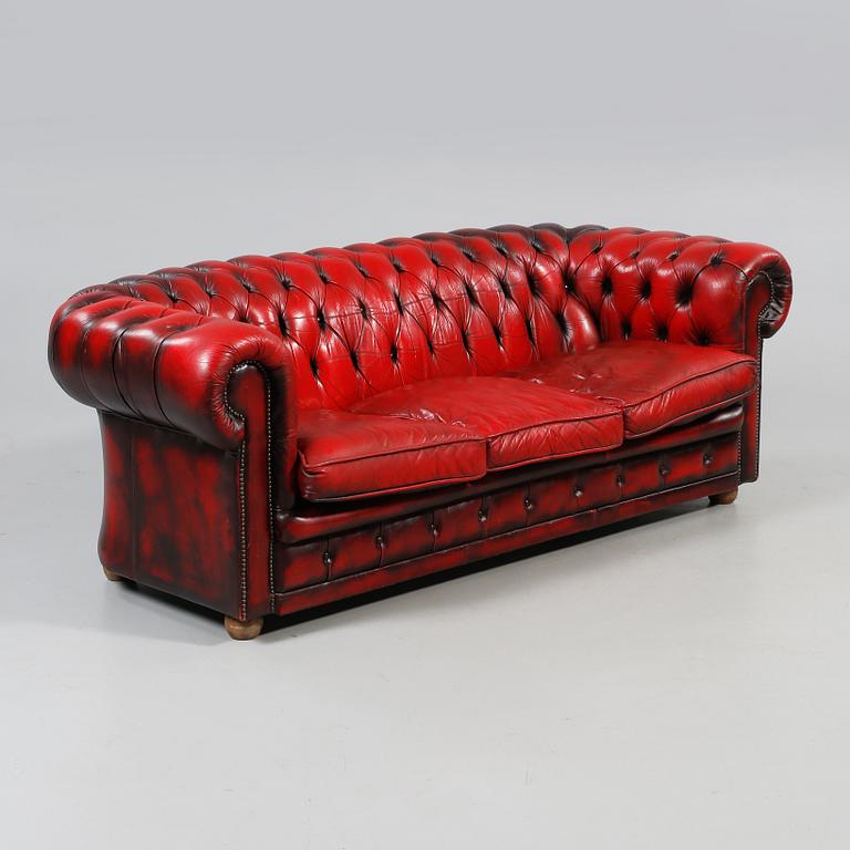 SOFFA, Chesterfield-modell, 1900-talets andra hälft.