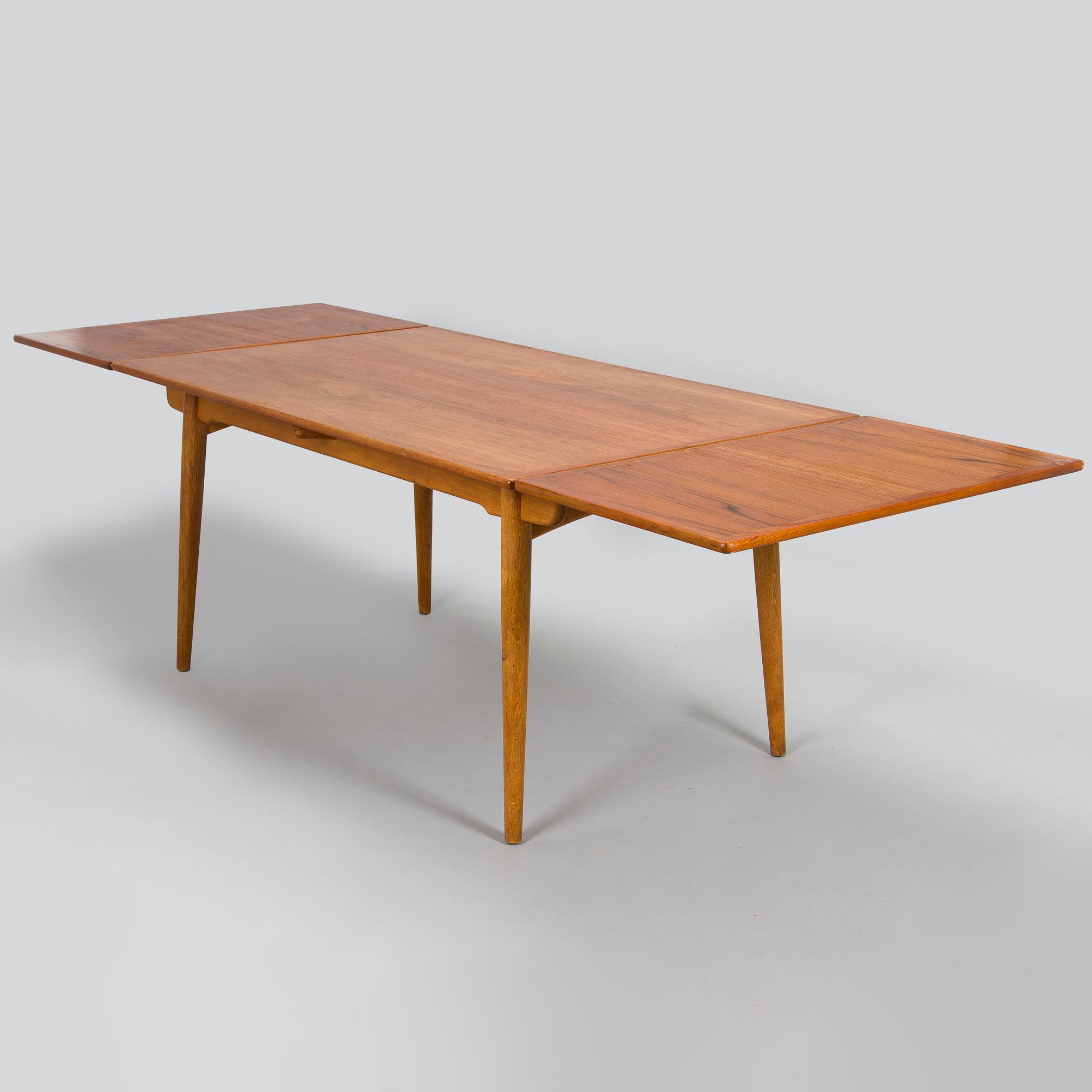 Hans J. Wegner, ruokapöytä, "AT-312", Andreas Tuck  1950/1960-luku.
