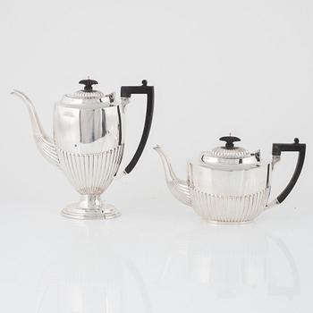 Jenkins & Timm, kaffekanna samt tekanna, silver, Sheffield 1896.