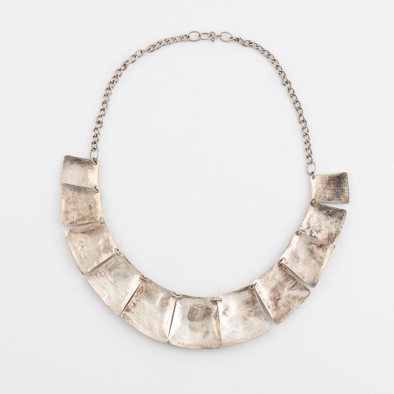 Collier och armband, sterlingsilver, Peru.