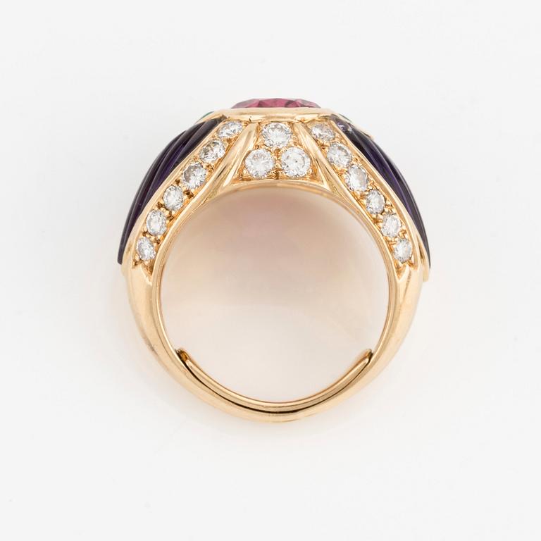 An 18K gold Henri Martin ring with a pink tourmaline.