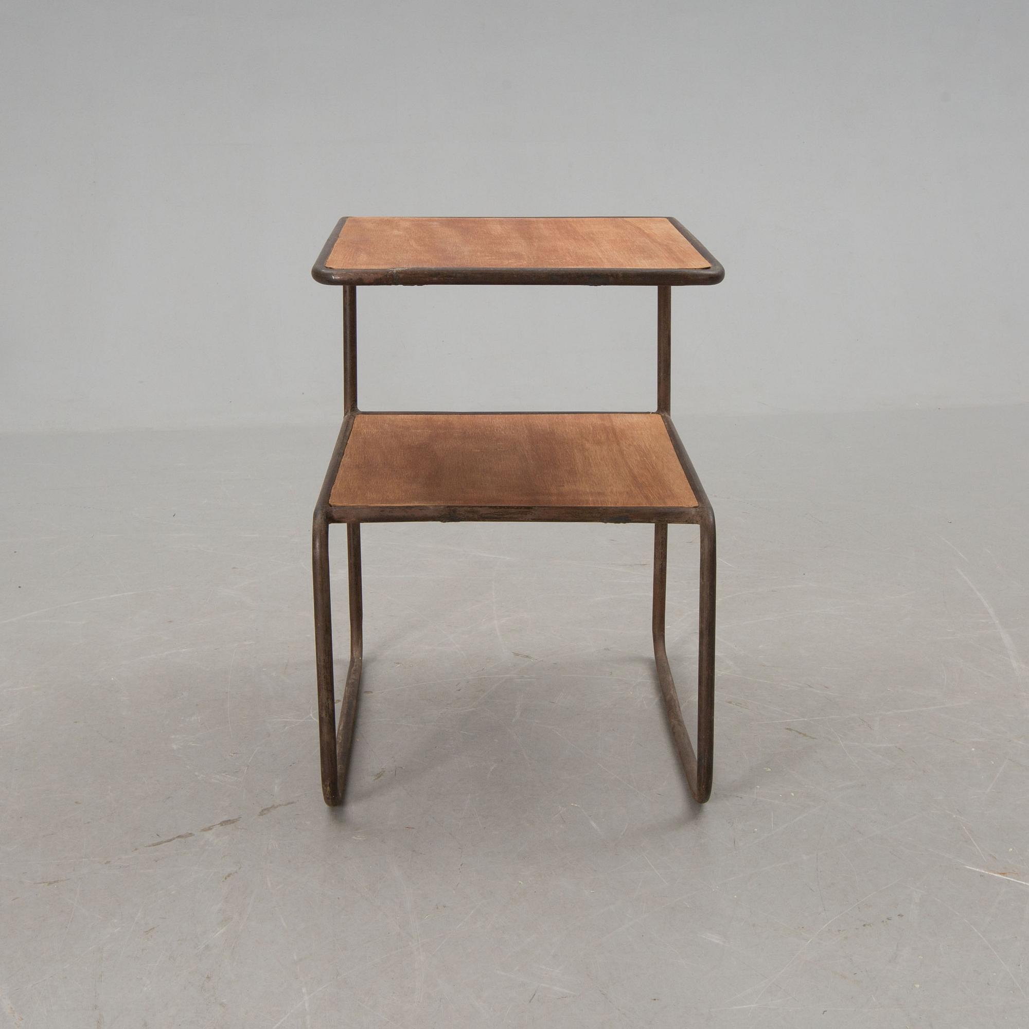 SIDOBORD, 1900-tal.
