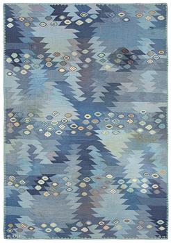 919. CARPET. "Tånga, blå". Tapestry weave (Gobelängteknik).  250,5 x 175,5 cm. Signed AB MMF BN.