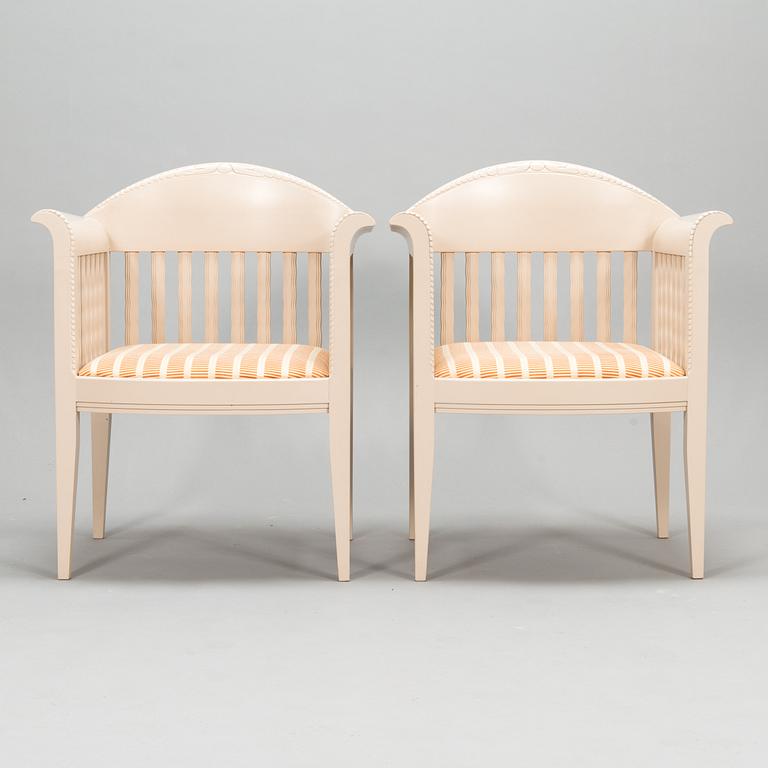 Eliel Saarinen, karmstolar, ett par, "White Suite (Hvitträsk)", Adelta 1980-tal.