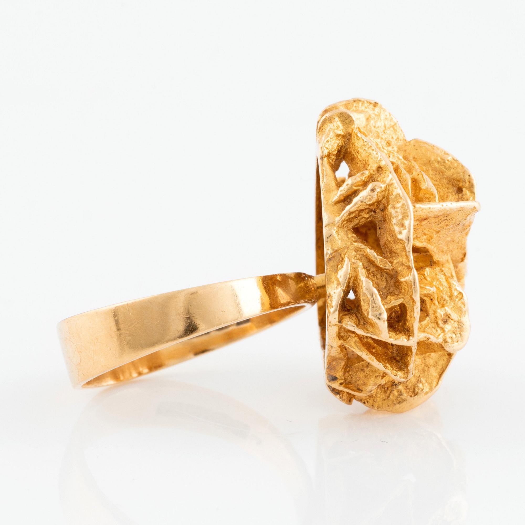 Ring, Lapponia, design Björn Weckström, "Kioto", 18K guld, Finland.