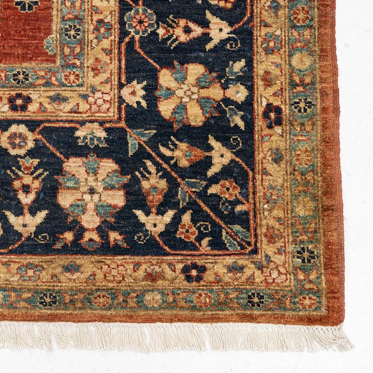 Matta, Afghanistan/Pakistan, ca 335 x 250 cm.