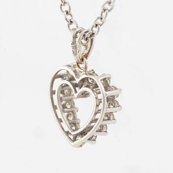 Pendant heart with chain in white gold with brilliant-cut diamonds.