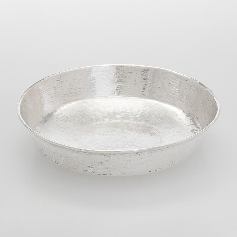 Tapio Wirkkala, A sterling silver bowl, model TW 289, Kultakeskus Hämeenlinna 1973.