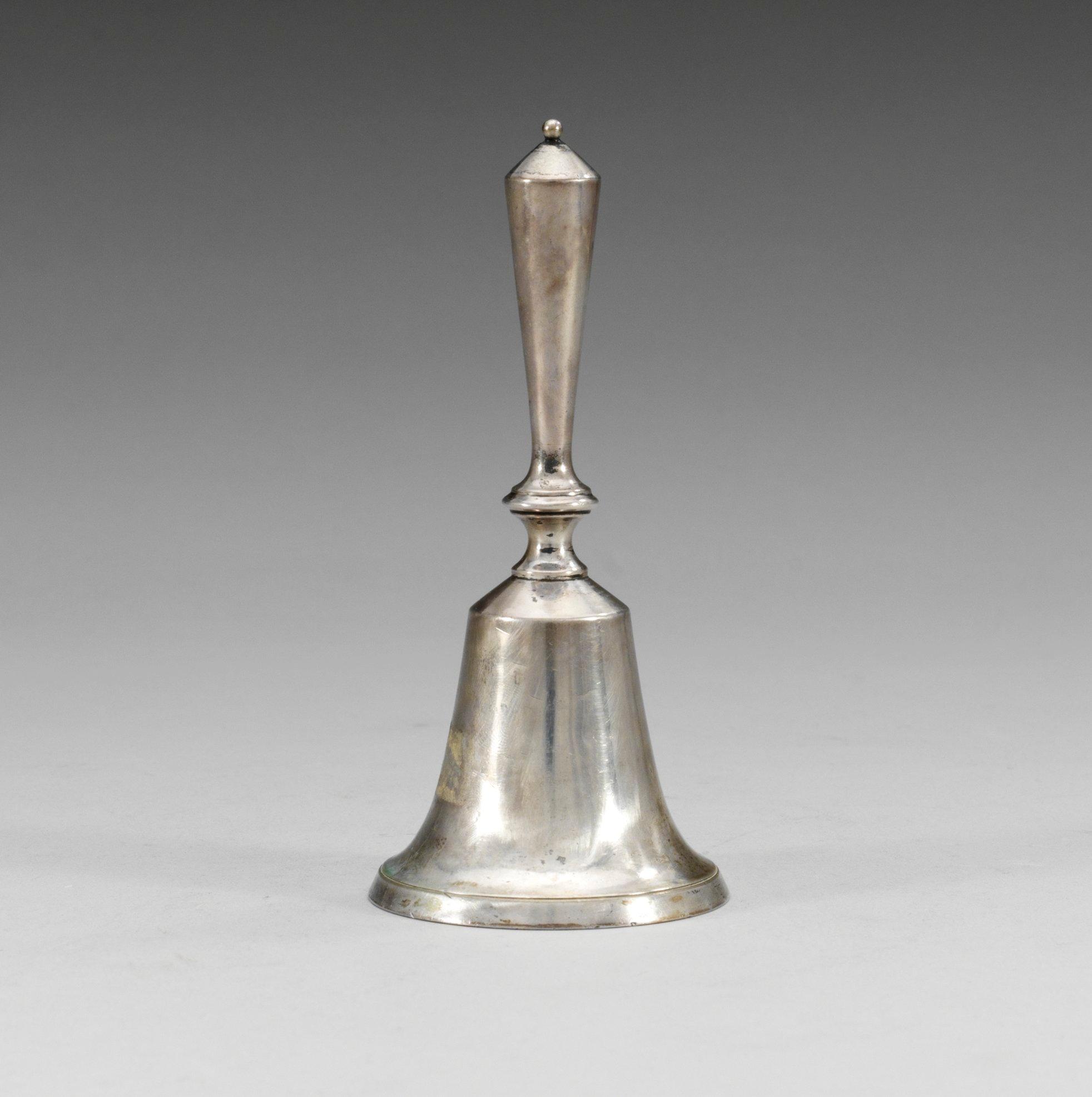 BORDSPINGLA, silver. K.andersson, Stockholm 1920.