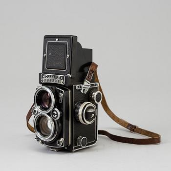 Rolleiflex 2,8 E with Planar 1:2,8 f=80 mm camera no 1626501, Germany, 1956-59.