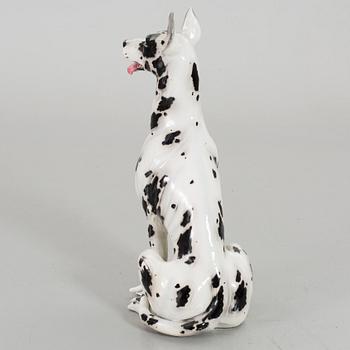 A FIGURIN DOG FROM THE SECOND HALF OF 20TH CENTURY.