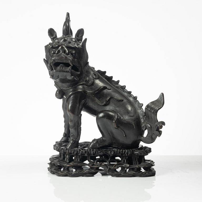 Figurin, Qilin, brons, Kina, sen Qingdynasti/1900-talets första hälft.