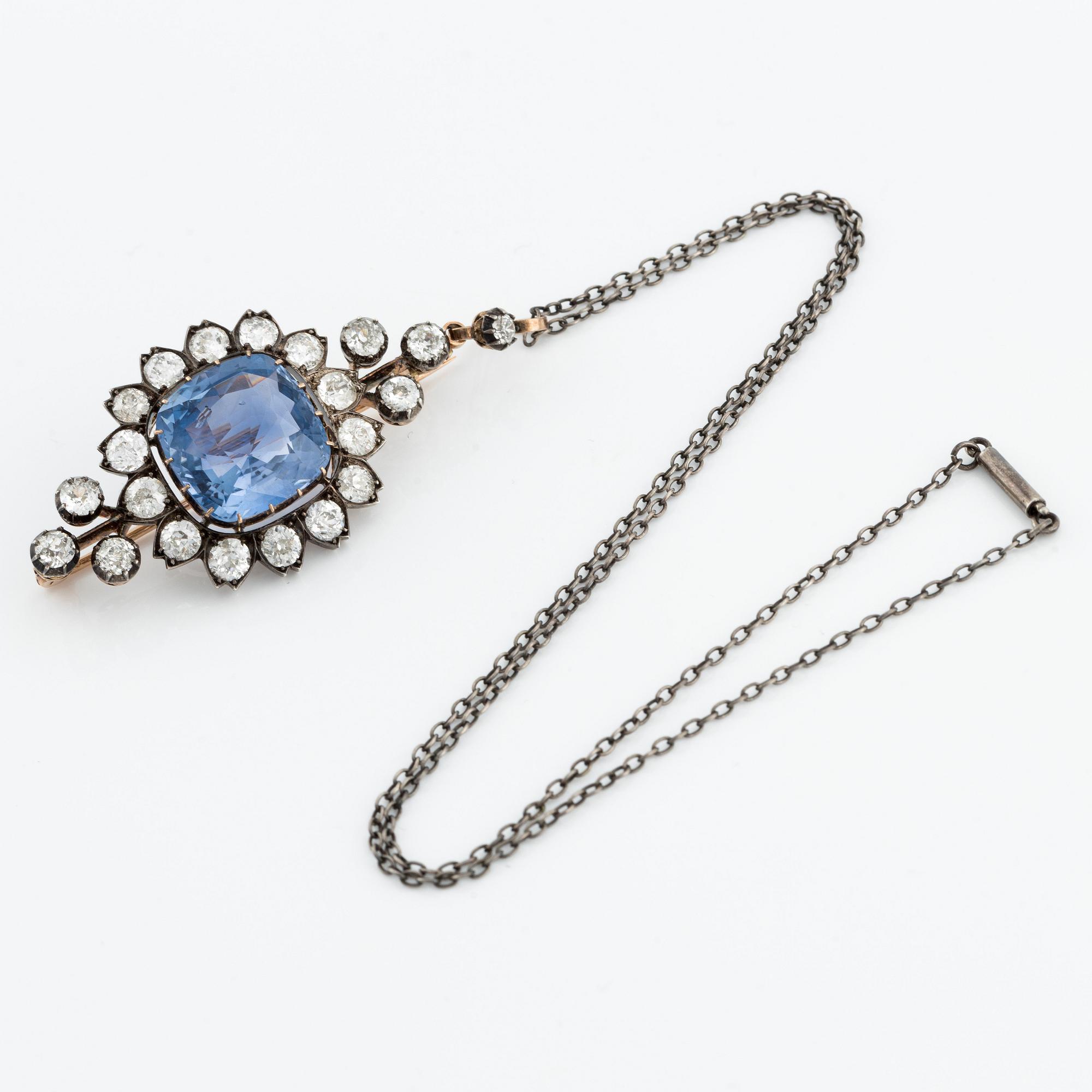 Brosch/hänge med safir och gammalslipade diamanter.