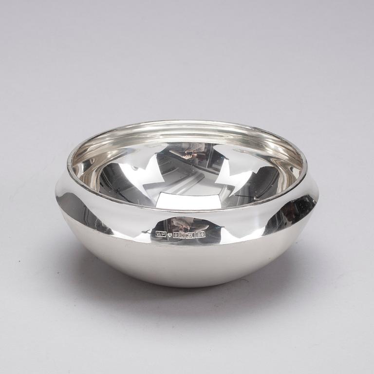 SKÅL, silver, V. Pettersson, Åbo. 275 g.