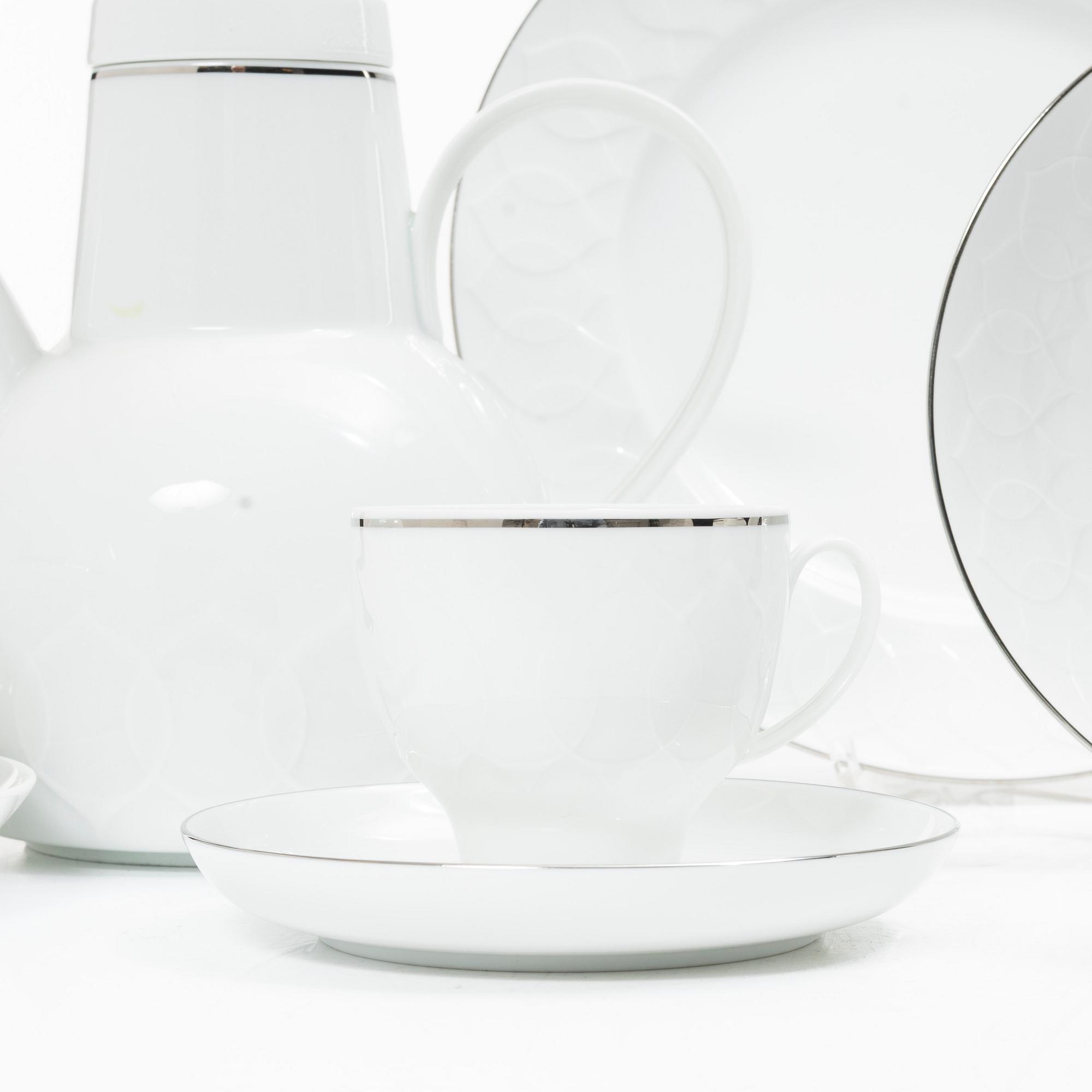 Björn Wiinblad, A 116 piece "Lotus" service, Studio Line, Rosenthal, Germany.