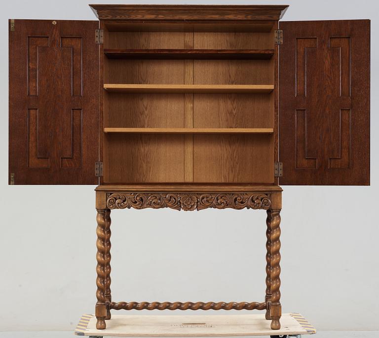 SKÅP, barockstil, 1900-tal.