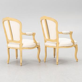 Karmstolar, ett par, Louis XV-stil, 1900-talets andra hälft.