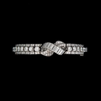 A BRACELET, brilliant, baguette and 8/8 cut diamonds, platinum. Drayson London.