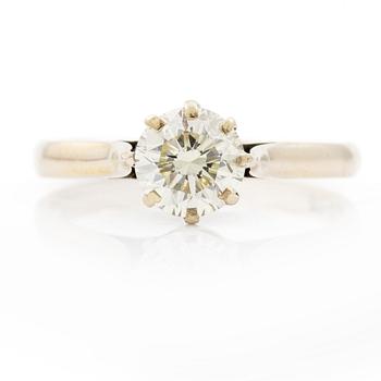 Ring, 18K white gold with brilliant-cut diamond.