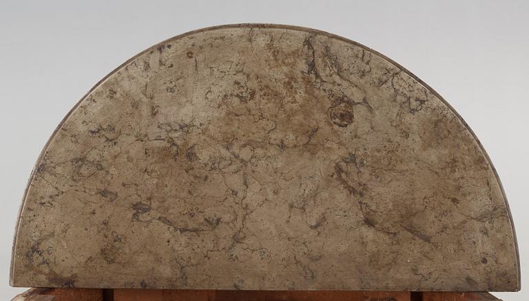 KONSOLBORD. Gustavianskt stockholmsarbete, 1700-talets slut.