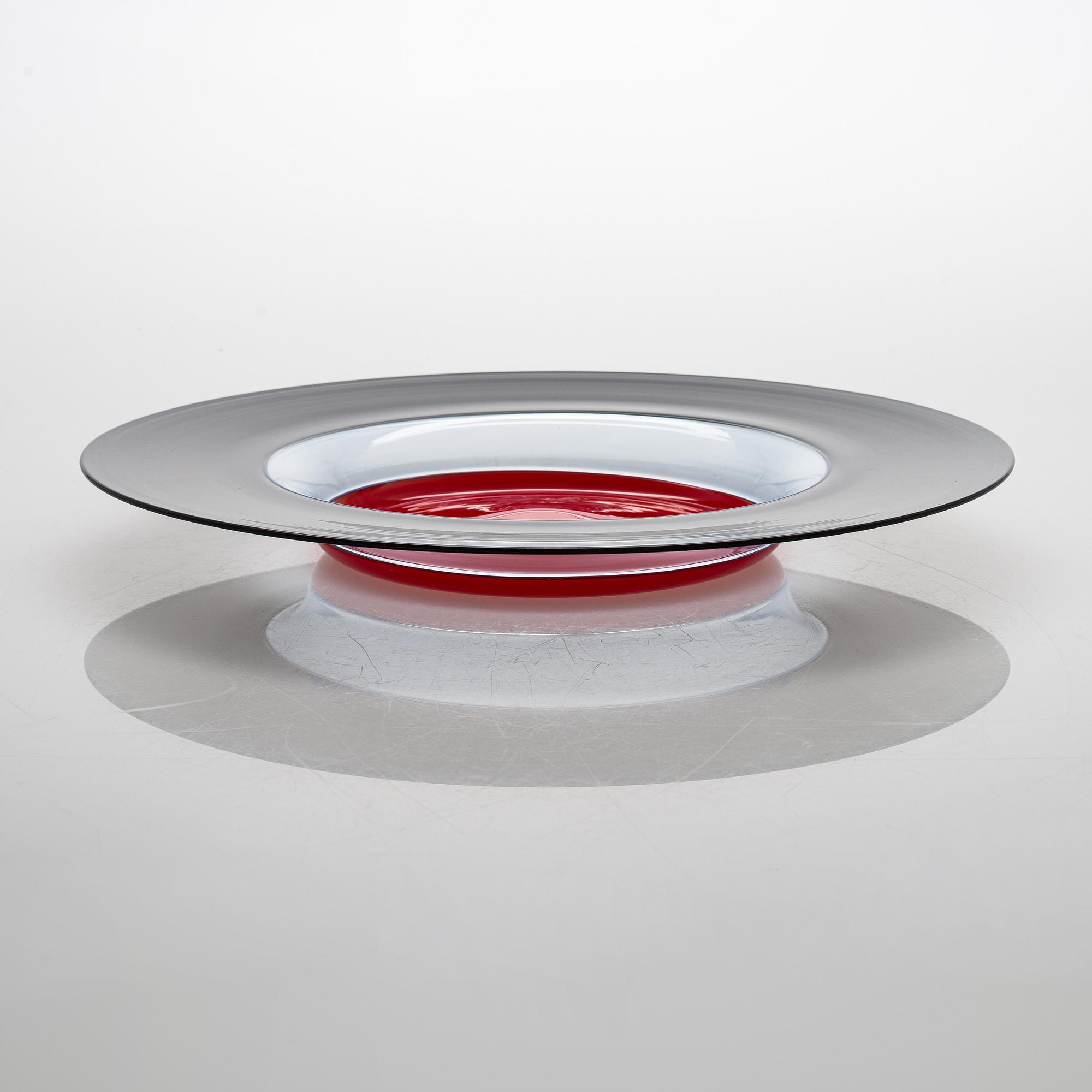 Timo Sarpaneva, a glass plate signed Venini 91 Sarpaneva.