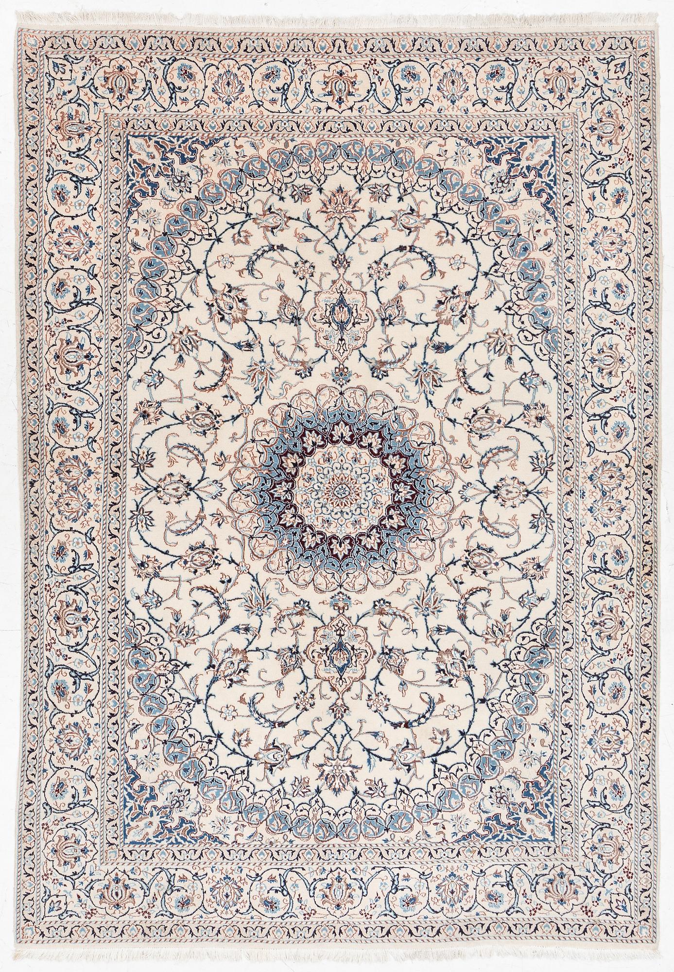 Carpet, Nain approx. 290 x 195 cm.