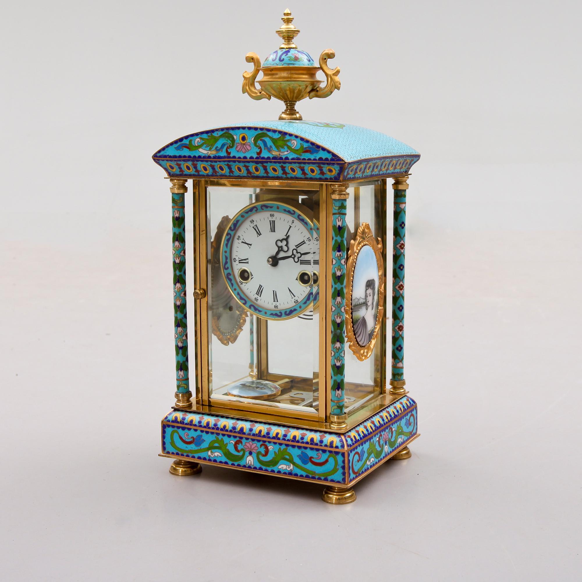 BORDSUR, cloisonné, 1900-talets andra hälft.