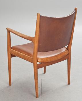 KARMSTOL, Hans J Wegner. "JH-713", Johannes Hansen Möbelsnedkeri, Danmark, 1960-tal.