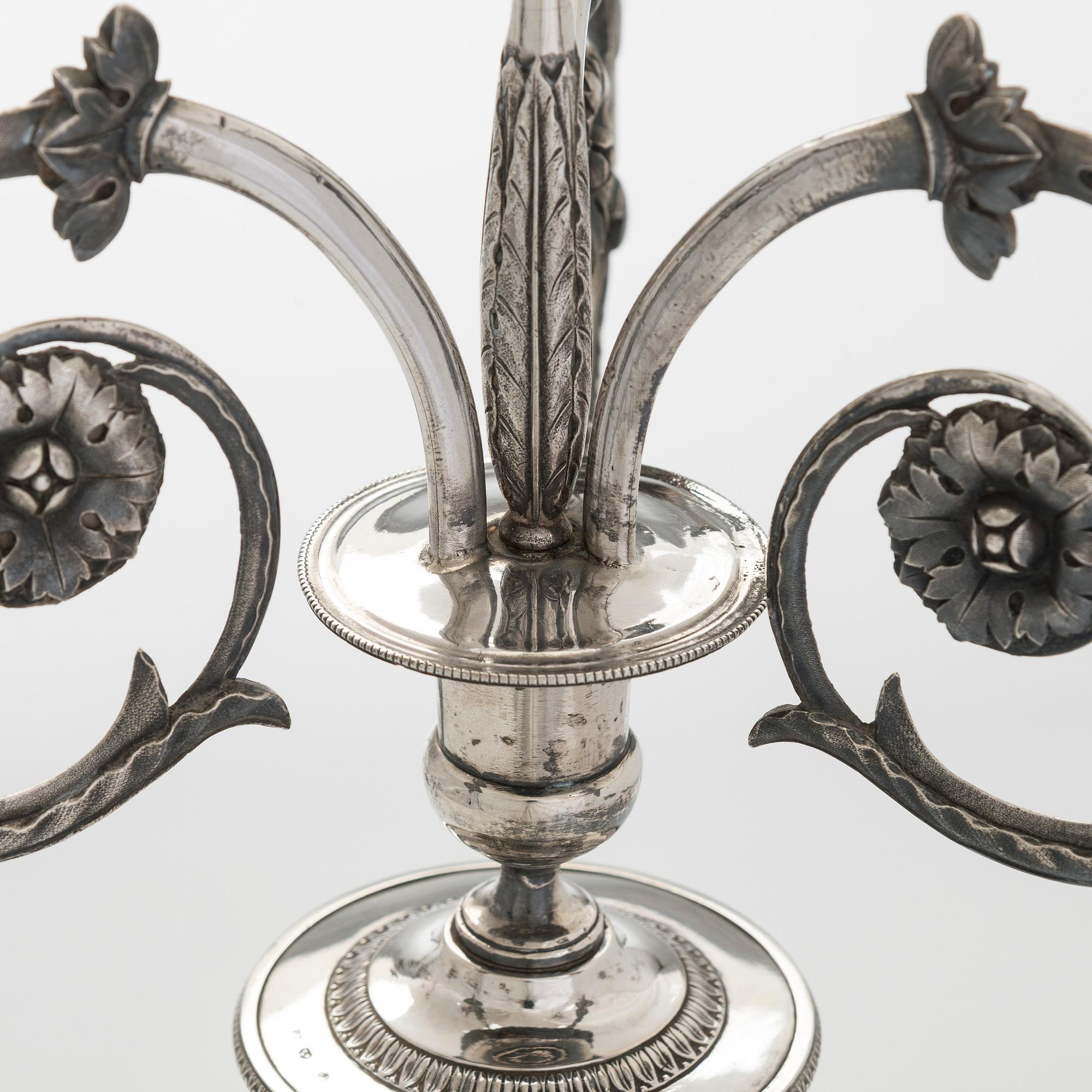 Pehr och Adolf Zethelius, kandelabrar, ett par, silver, Stockholm 1797 och 1824. Empire.