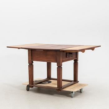 Kitchen Table/Work Table circa 1900.