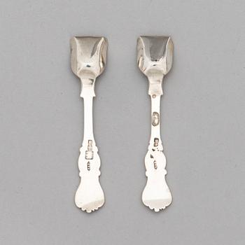 A pair of silver salt spoons, maker's mark Carl Adolf Seipel, Saint Petersburg 1853.