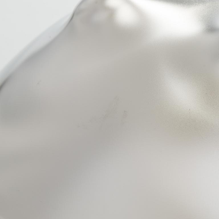 Stefan Lindfors, a stainless steel salad bowl with servers, Hackman, late 20th century.