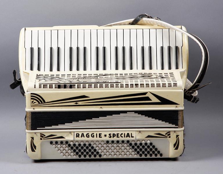 DRAGSPEL, Raggie special.