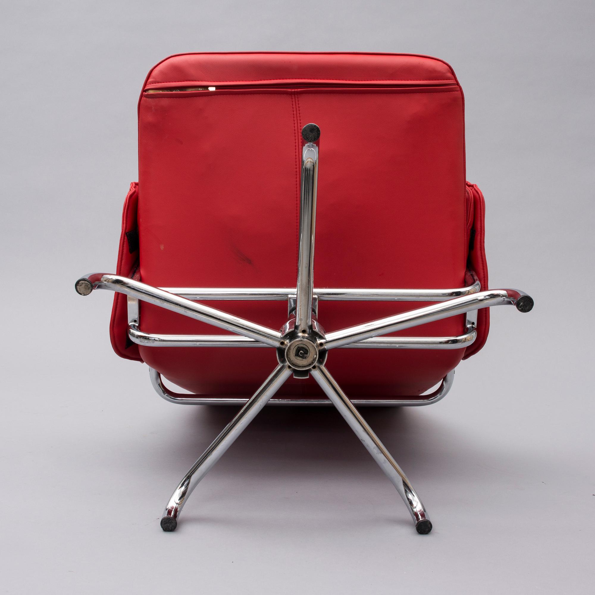STOL, märkt Made in Denmark, 2000-tal.