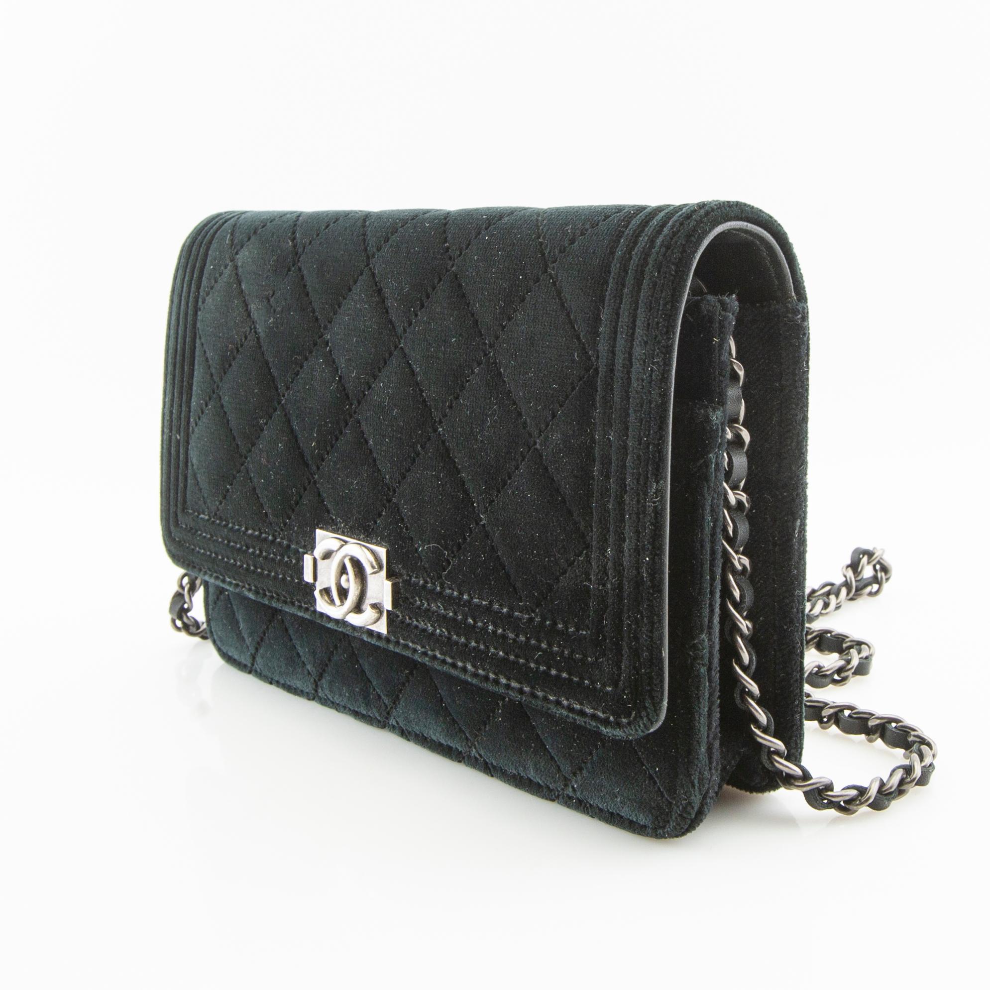Chanel, väska "Boywallet on chain".