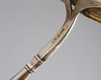 PARTI SILVER, 10 delar, Sverige, Danmark och England, 1800- och 1900-tal, vikt ca 330 gram.