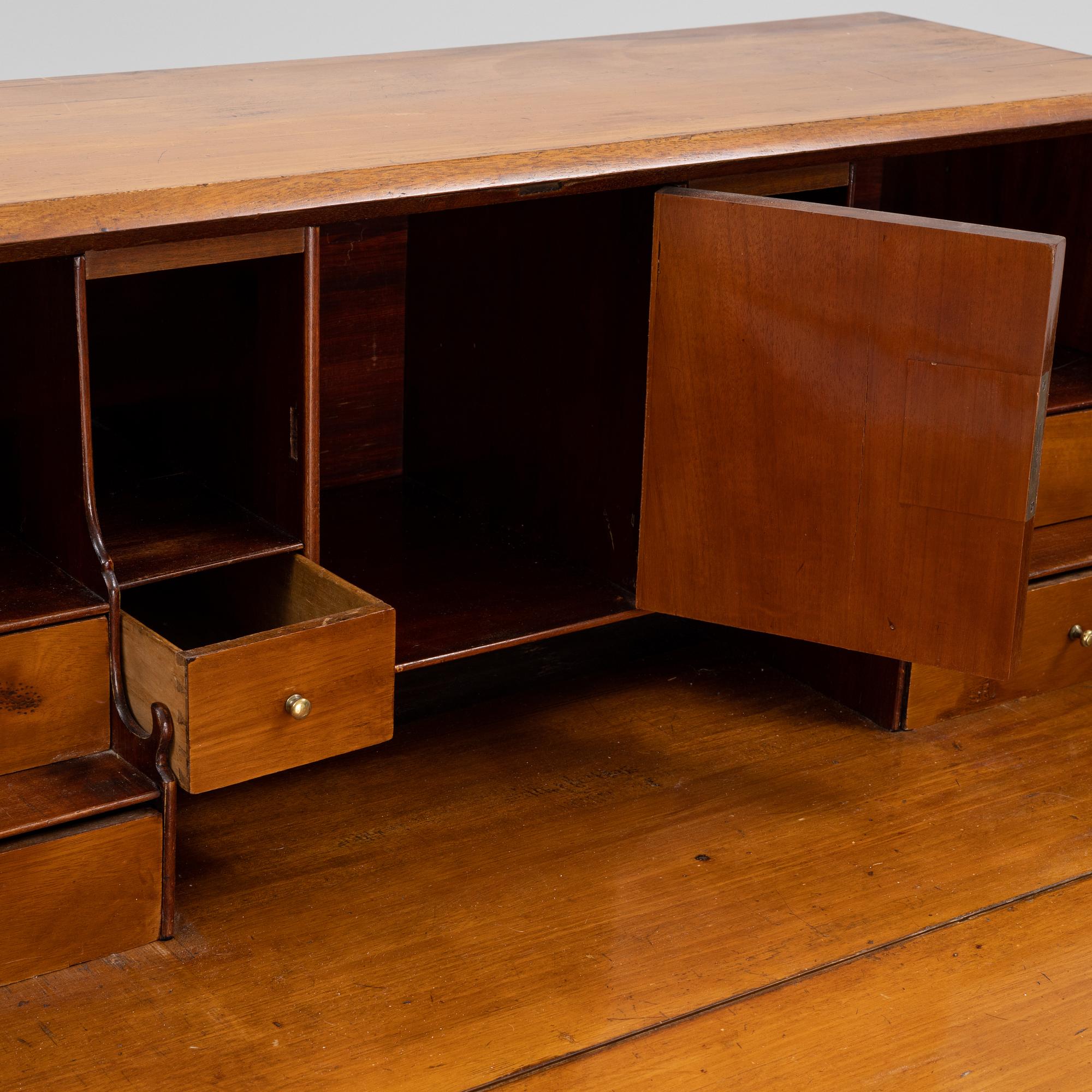 A late Gustavian mahogany secretaire from the early 19th century.