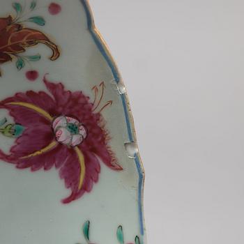 A pair of famille rose 'tobacco leaf' dishes, Qing dynasty, Qianlong (1736-95).