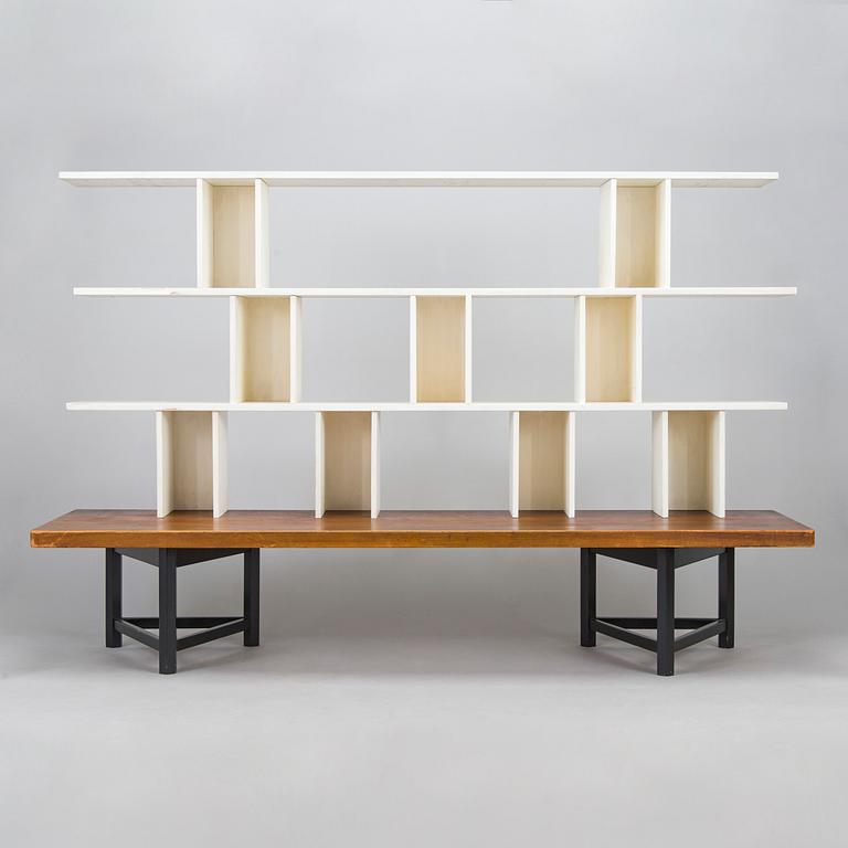 Carl Gustaf Hiort af Ornäs,  hylla, "Välipala", för HMN Huonekalu Mikko Nupponen 1950-tal.