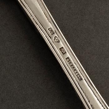 Skedar, 4 st olika, silver, 17-/1800-tal, bl a Otto Wilhelm Kjellberg, Västerås 1840.