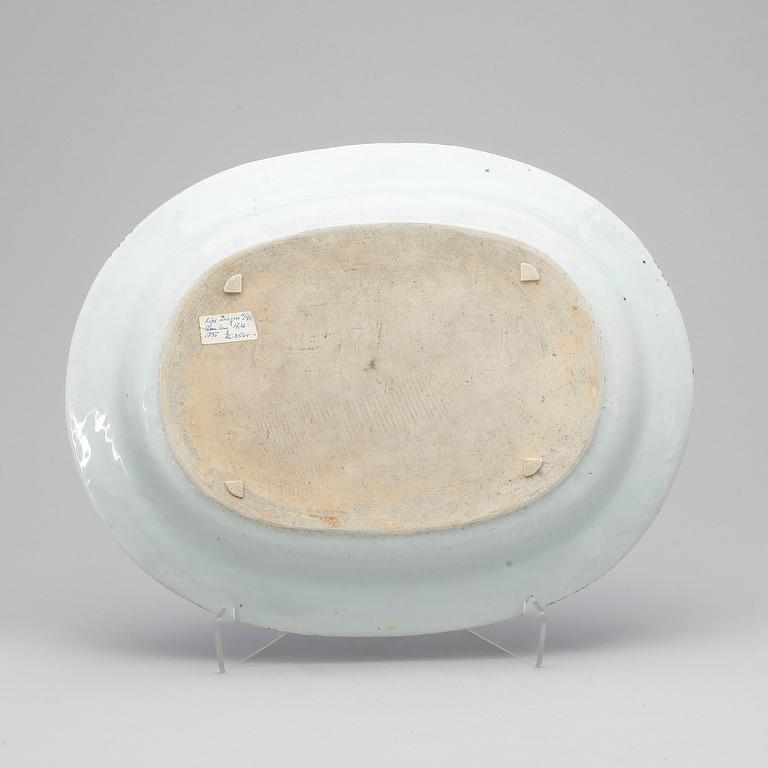 STEKFAT, porslin, Kina, Qianlong (1736-1795).