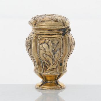 Niklas Lund, luktdosa, silver, Stockholm 1756. Rokoko.