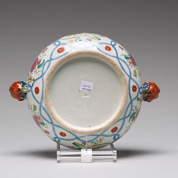 A famille rose tureen with cover, Qing dynasty, Qianlong (1736-95).